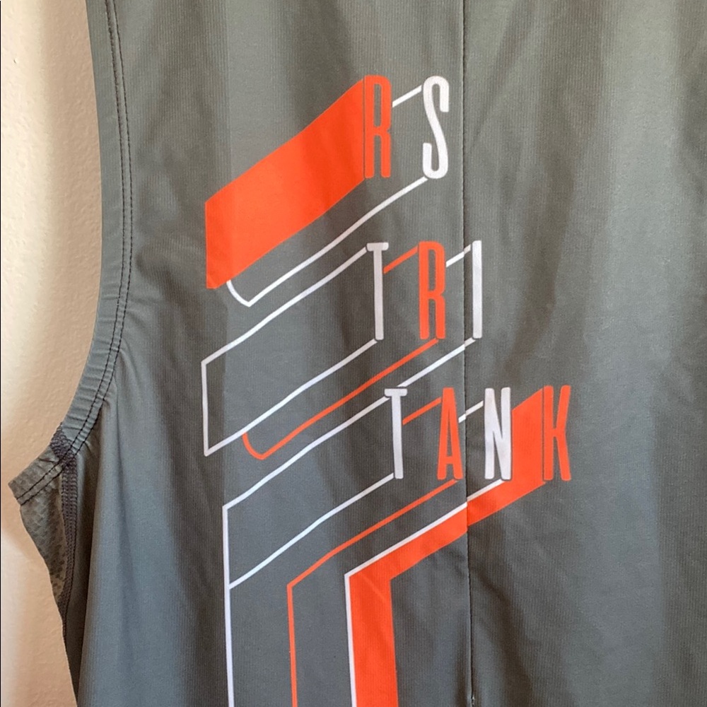 Sugoi Men's Sleeveless Gray Bike Shirt - Picture 7 of 8